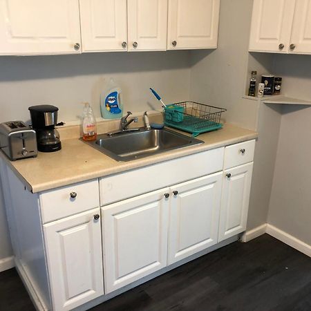 Private 2-Bedroom With Free Parking And Direct Bus To Nyc Manhattan Only 2 Blocks Away Linden Exterior photo